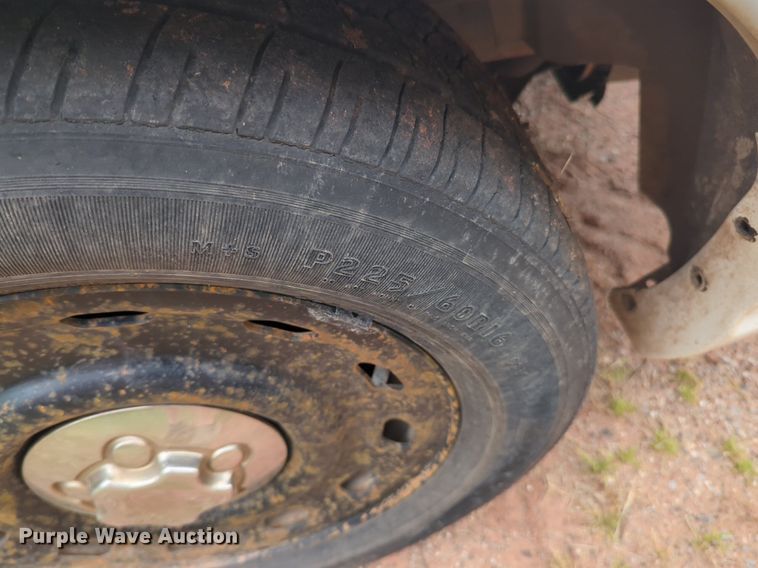 image for item NZ9619 2005 Ford Crown Victoria Police Interceptor 