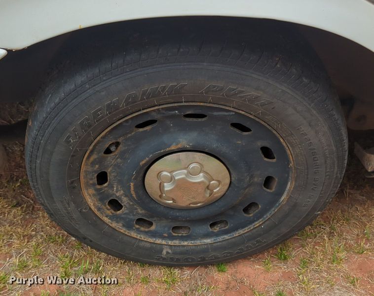 image for item NZ9619 2005 Ford Crown Victoria Police Interceptor 