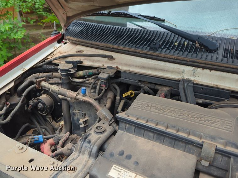 image for item NZ9620 2000 Ford Econoline E450 Super Duty ambulance