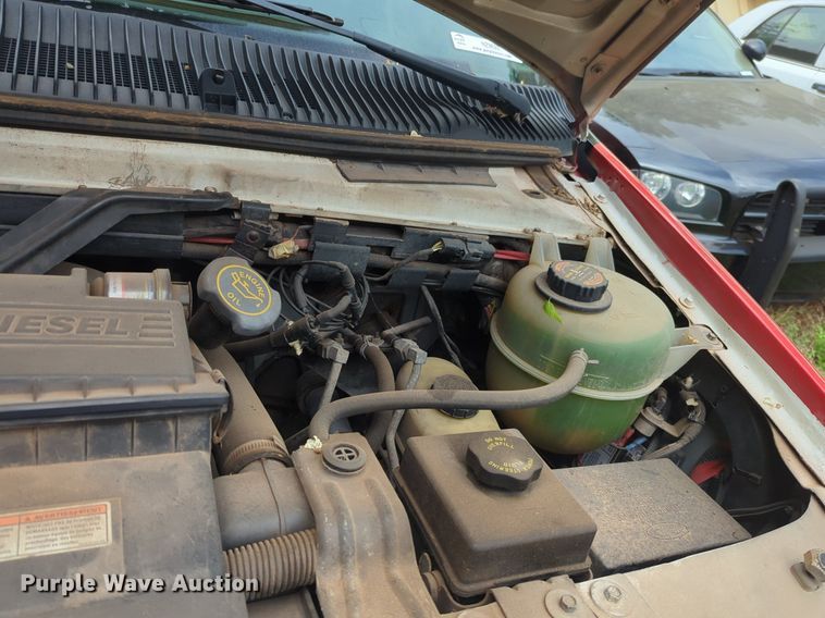 image for item NZ9620 2000 Ford Econoline E450 Super Duty ambulance