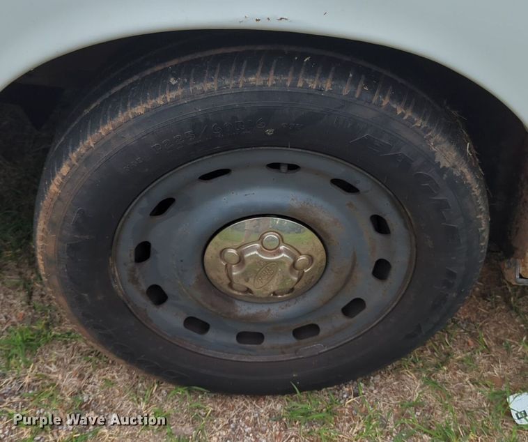 image for item NZ9622 2005 Ford Crown Victoria Police Interceptor 