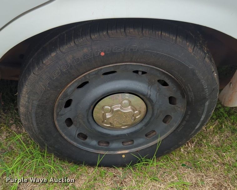 image for item NZ9622 2005 Ford Crown Victoria Police Interceptor 