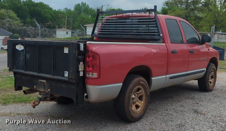 image for item NZ9623 2005 Dodge Ram 1500 Quad Cab pickup truck