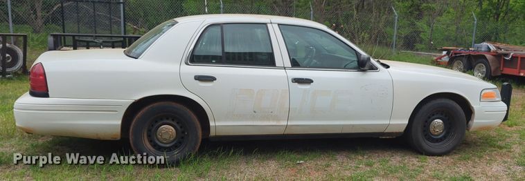 image for item NZ9625 2002 Ford Crown Victoria Police Interceptor  