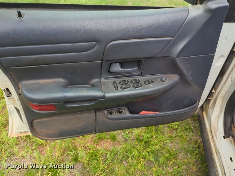 image for item NZ9625 2002 Ford Crown Victoria Police Interceptor  