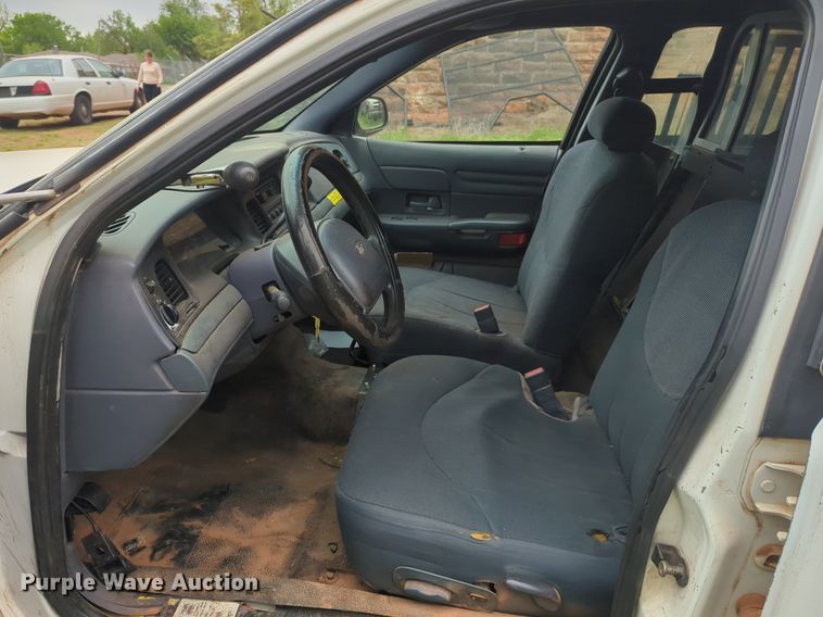 image for item NZ9625 2002 Ford Crown Victoria Police Interceptor  