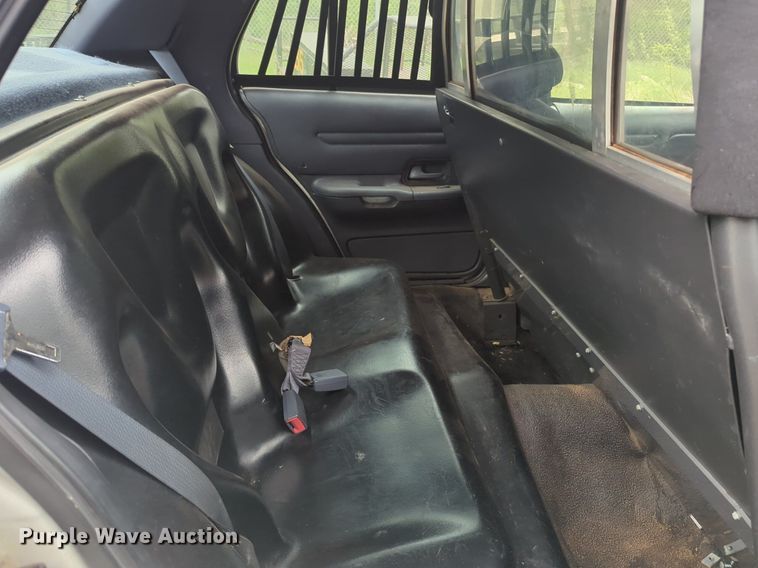 image for item NZ9625 2002 Ford Crown Victoria Police Interceptor  