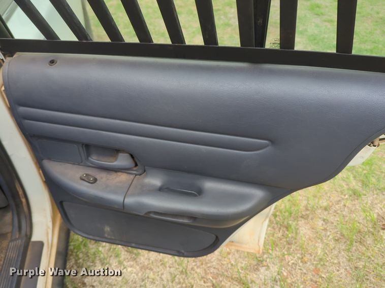 image for item NZ9625 2002 Ford Crown Victoria Police Interceptor  