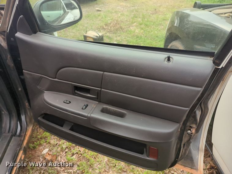 image for item NZ9626 2003 Ford Crown Victoria Police Interceptor  