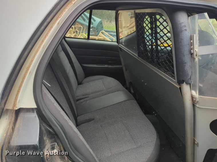 image for item NZ9626 2003 Ford Crown Victoria Police Interceptor  