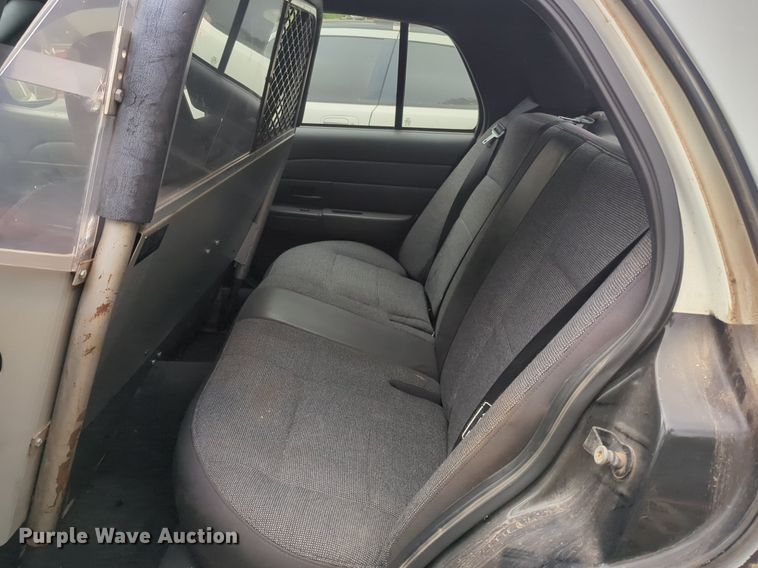 image for item NZ9626 2003 Ford Crown Victoria Police Interceptor  