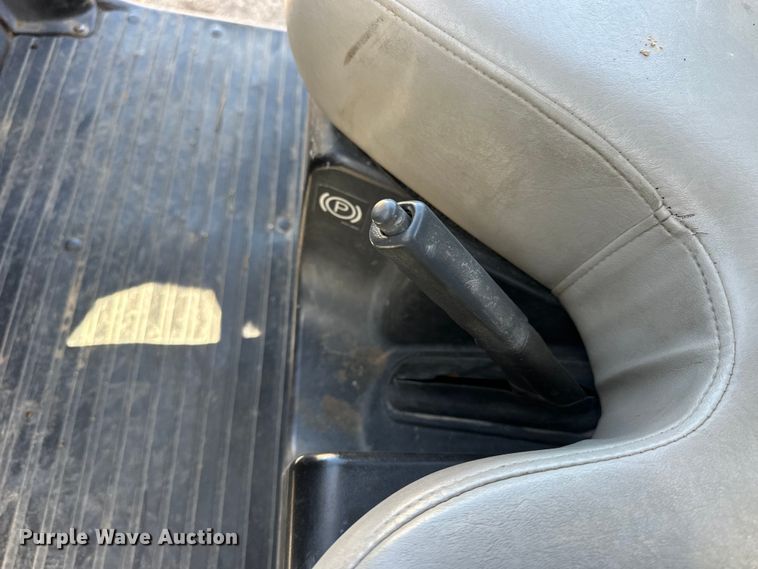 image for item OE9061 2010 Kubota RTV 500 utility vehicle