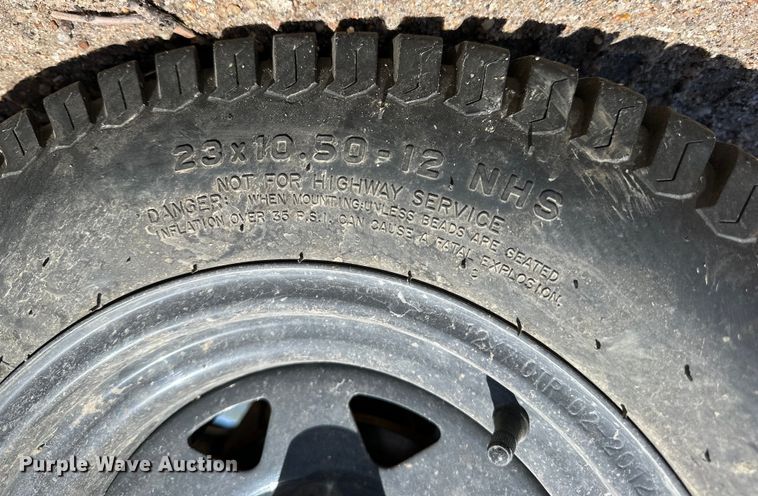 image for item OE9061 2010 Kubota RTV 500 utility vehicle