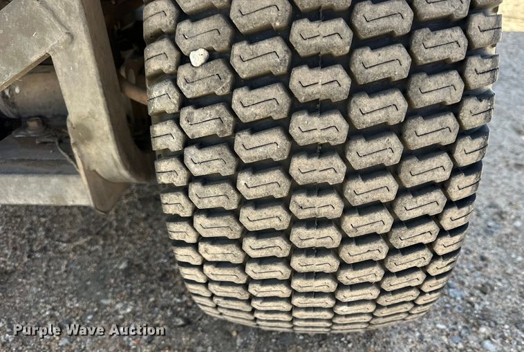 image for item OE9061 2010 Kubota RTV 500 utility vehicle