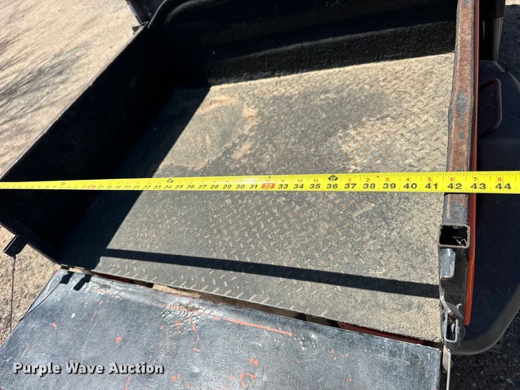 image for item OE9062 2009 Kubota RTV 500 utility vehicle