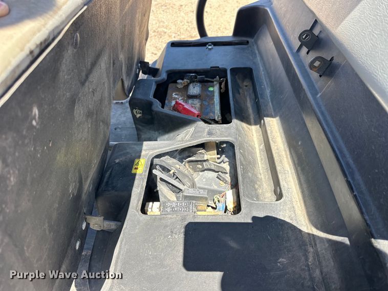 image for item OE9062 2009 Kubota RTV 500 utility vehicle