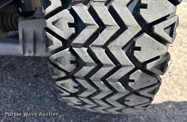 image for item OE9062 2009 Kubota RTV 500 utility vehicle