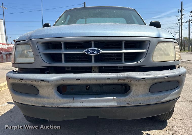 image for item OE9086 1998 Ford F150 pickup truck