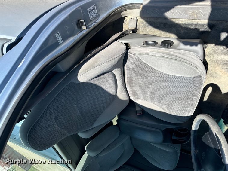 image for item OE9086 1998 Ford F150 pickup truck