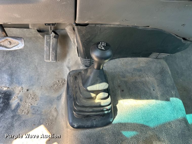 image for item OE9086 1998 Ford F150 pickup truck