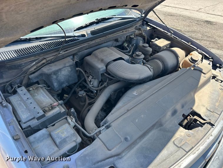 image for item OE9086 1998 Ford F150 pickup truck