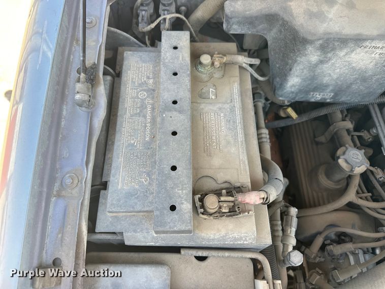 image for item OE9086 1998 Ford F150 pickup truck