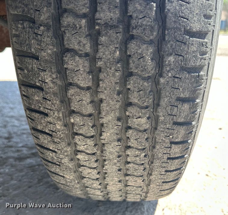 image for item OE9086 1998 Ford F150 pickup truck