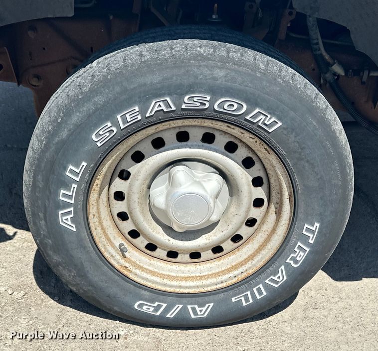 image for item OE9086 1998 Ford F150 pickup truck