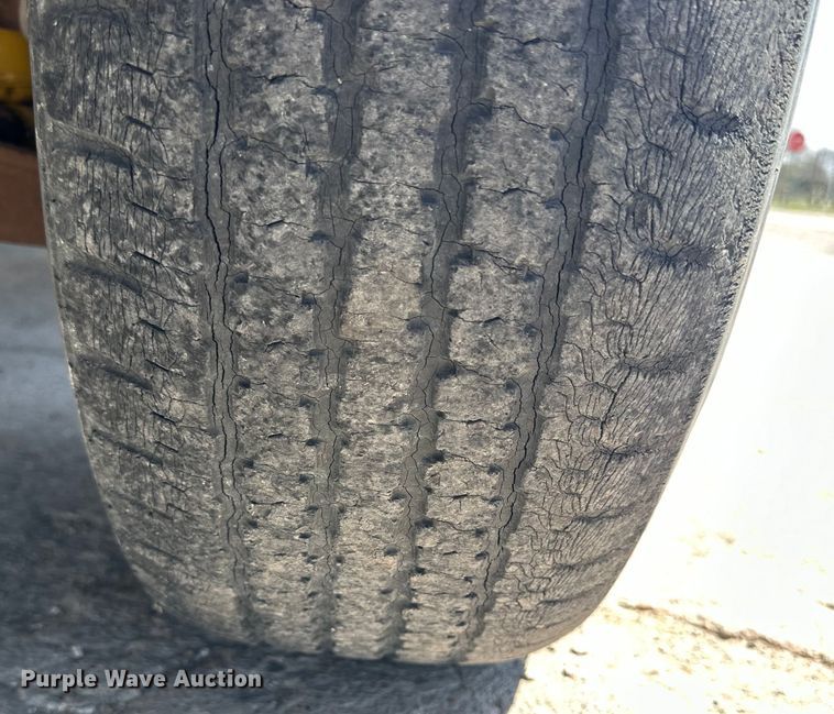 image for item OE9086 1998 Ford F150 pickup truck