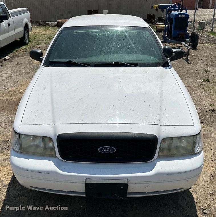 image for item OE9092 2006 Ford Crown Victoria Police Interceptor  