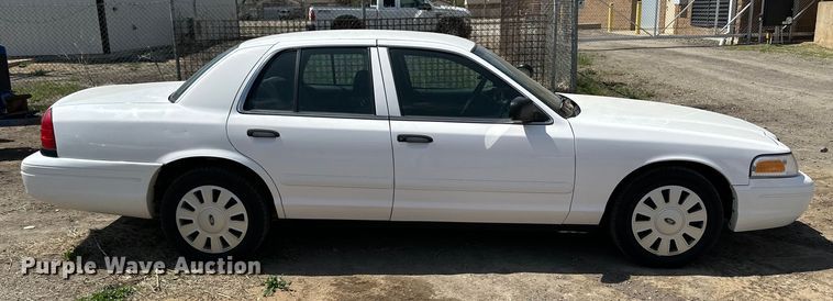 image for item OE9092 2006 Ford Crown Victoria Police Interceptor  