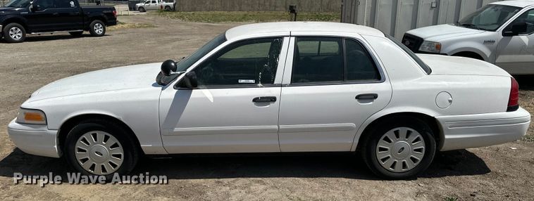 image for item OE9092 2006 Ford Crown Victoria Police Interceptor  
