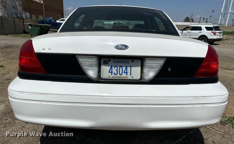 image for item OE9092 2006 Ford Crown Victoria Police Interceptor  