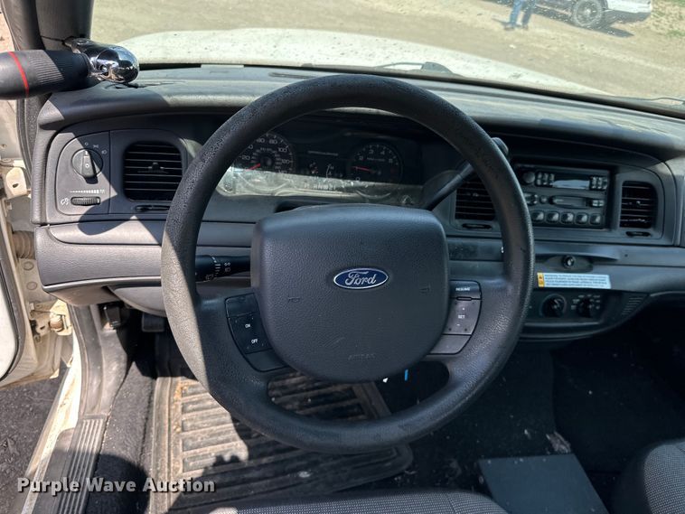 image for item OE9092 2006 Ford Crown Victoria Police Interceptor  