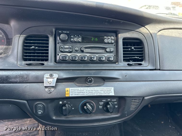 image for item OE9092 2006 Ford Crown Victoria Police Interceptor  