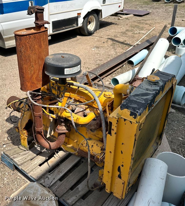 image for item OE9094 International Harvester UB220 Engine