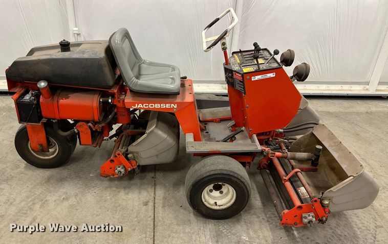 image for item OE9095 1986 Jacobsen Greens King 62221 greens mower