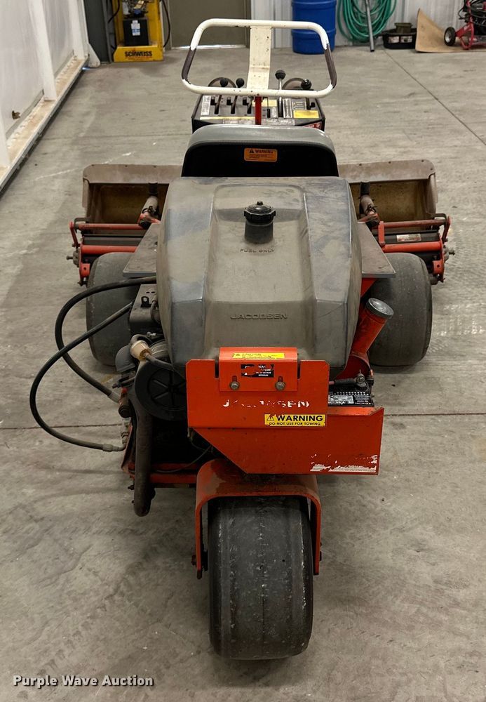 image for item OE9095 1986 Jacobsen Greens King 62221 greens mower