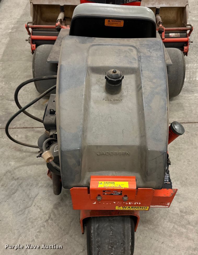 image for item OE9095 1986 Jacobsen Greens King 62221 greens mower