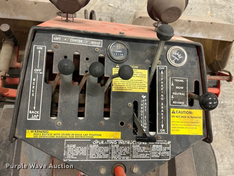 image for item OE9095 1986 Jacobsen Greens King 62221 greens mower