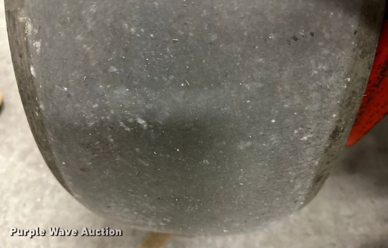 image for item OE9095 1986 Jacobsen Greens King 62221 greens mower