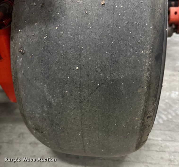 image for item OE9095 1986 Jacobsen Greens King 62221 greens mower