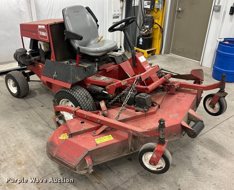 image for item OE9097 2006 Toro Groundsmaster 328D lawn mower