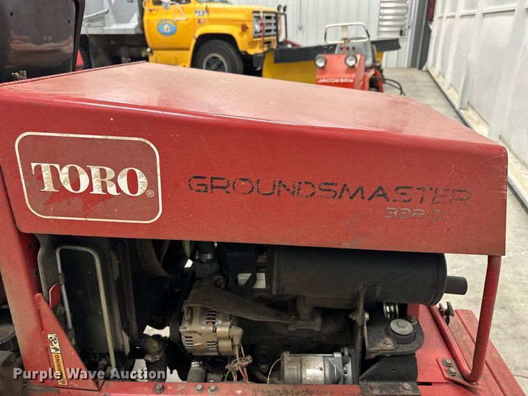 image for item OE9097 2006 Toro Groundsmaster 328D lawn mower
