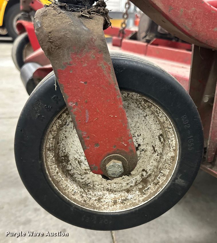 image for item OE9097 2006 Toro Groundsmaster 328D lawn mower