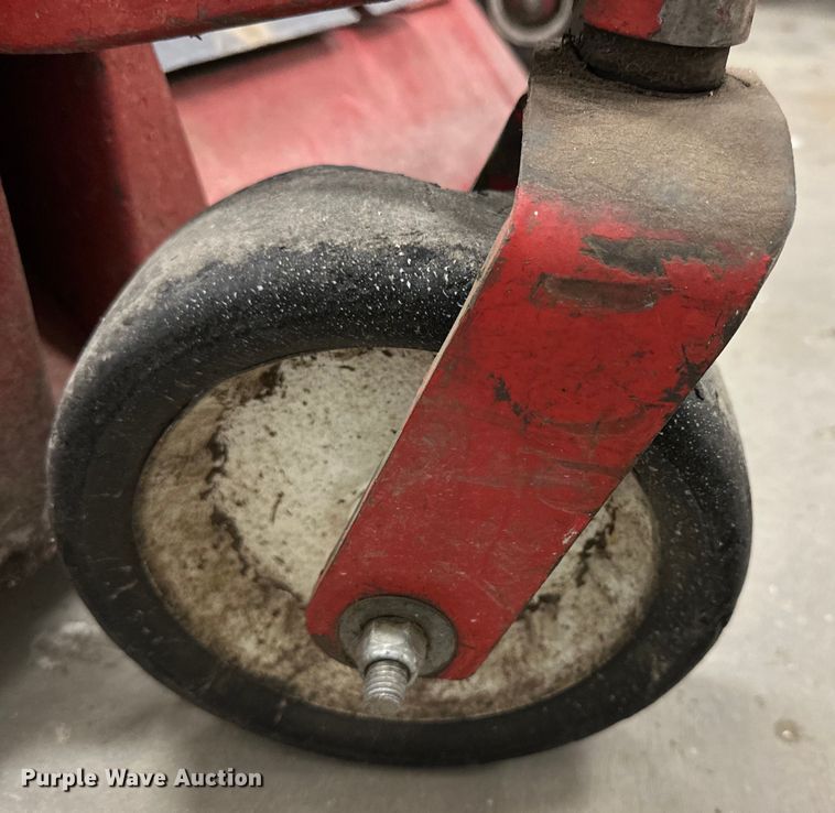 image for item OE9098 Toro Ground Master 72 lawn mower