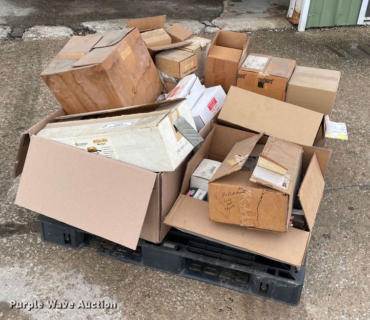 image for item OG9875 Pallet of parts 