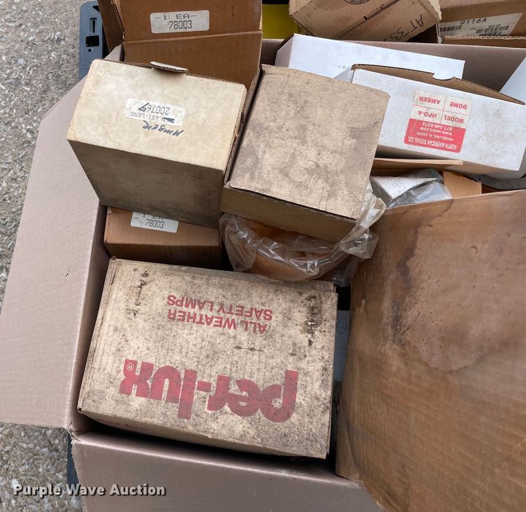 image for item OG9875 Pallet of parts 