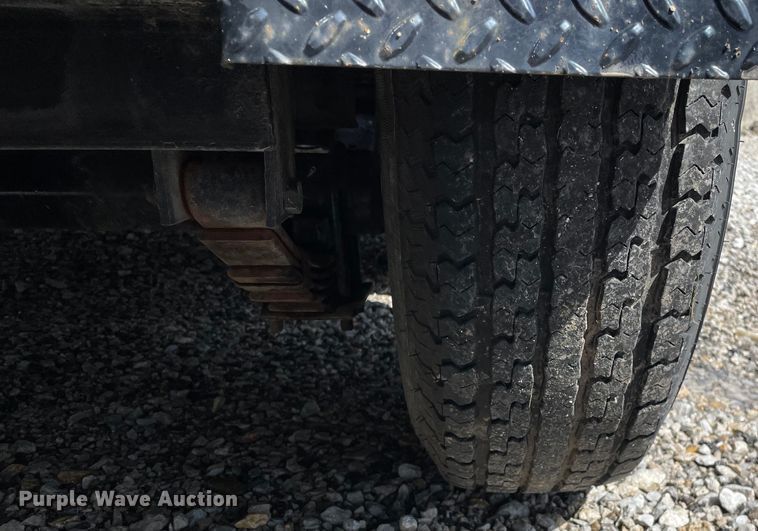 image for item OG9876 2001 Cronkhite 3400E tilt deck utility trailer