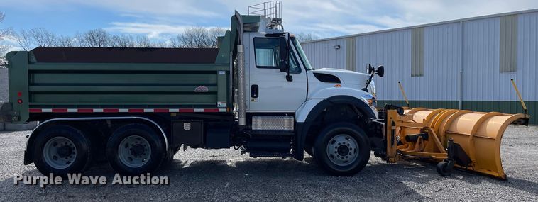 image for item OG9877 2015 International 7400 dump truck